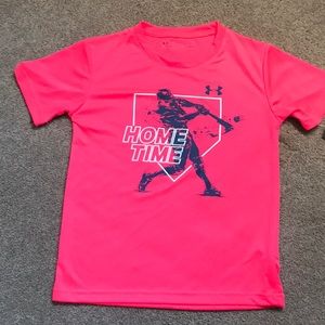 Size 7 Under  Armour short sleeve t shirt.